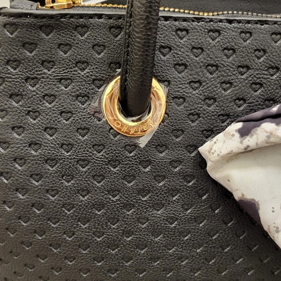 NEW Betsey Johnson Heart Handbag - Picture 8 of 8